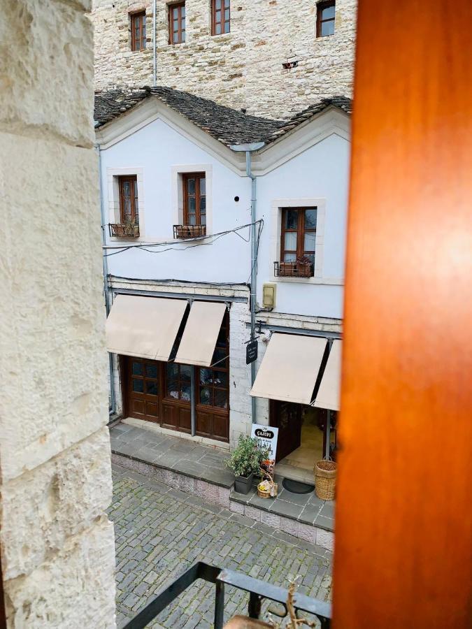 Guest House And Hostel Val-Mar Gjirokastër Exteriör bild