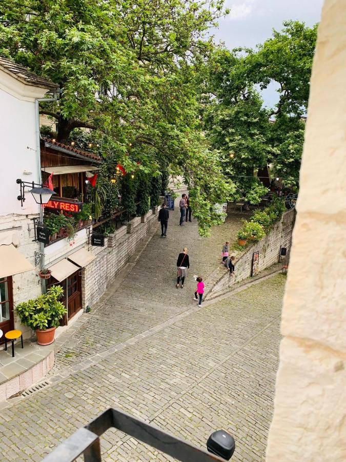 Guest House And Hostel Val-Mar Gjirokastër Exteriör bild